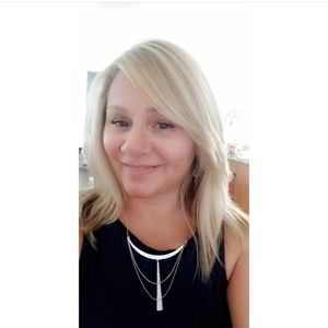 Meet your Posher, Christina!